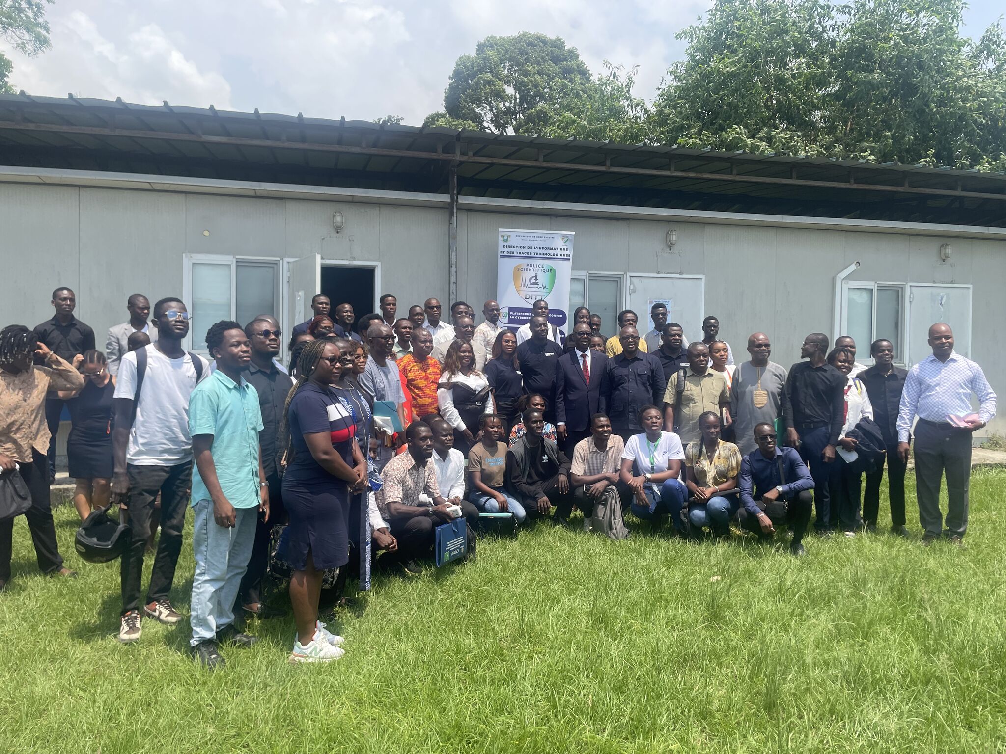 Lutte contre la cybercriminalité en Côte d'Ivoire : le CERCOM sensibilise les étudiants